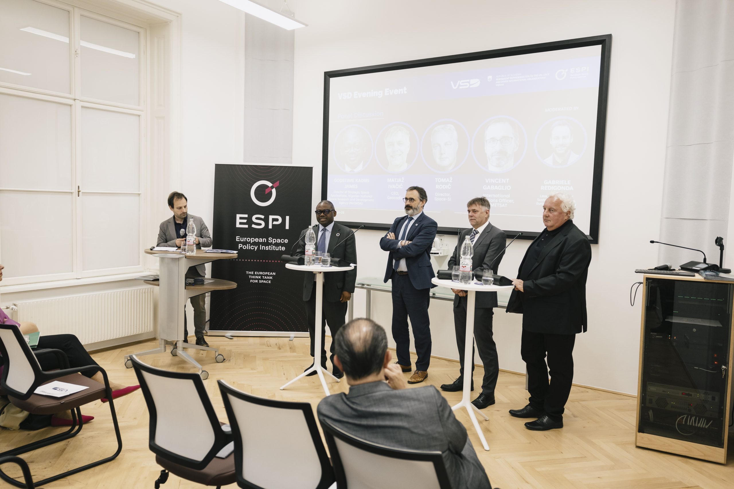 Discussion group (Water Diplomacy through Space, Vienna 2026)
